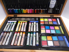 Deluxe Art Set in Wooden Box – Drawing Kit with Pencils, Crayons, Supplies