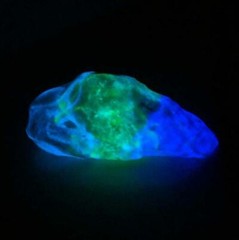 Phosphorescent Glow in the Dark Paint – Aqua