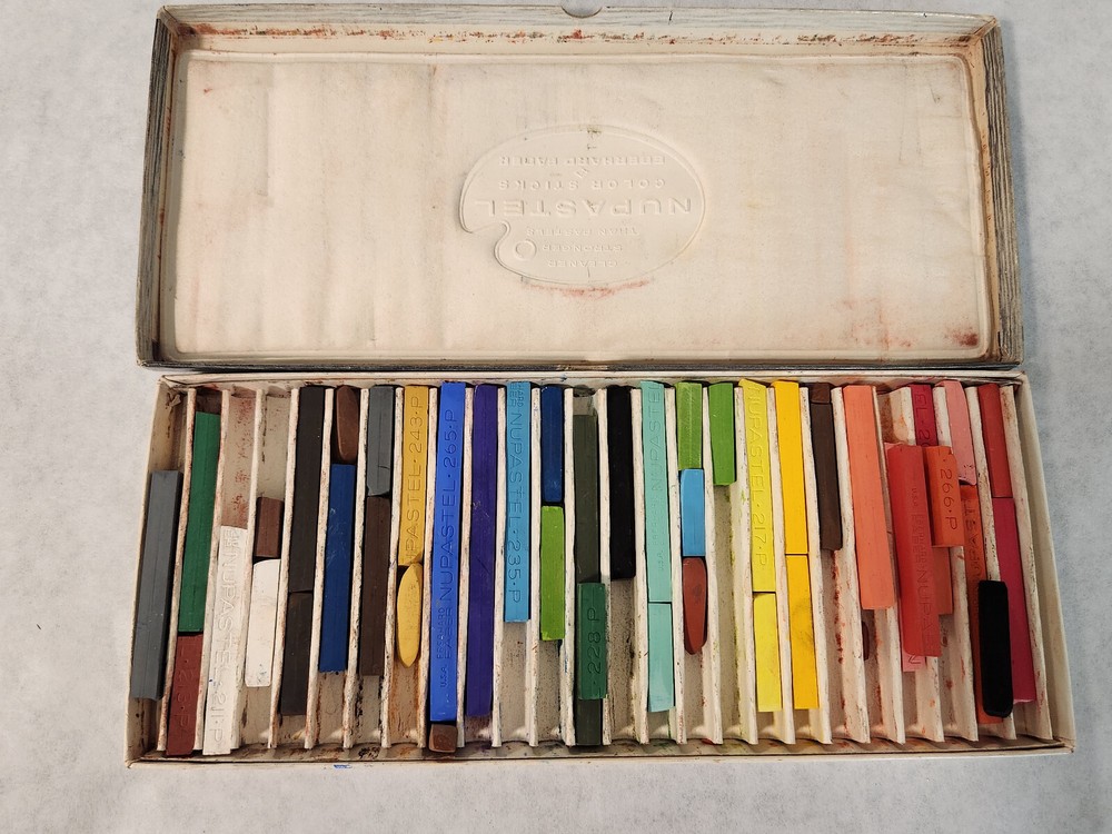 Vintage – Eberhard Faber – Nupastel Color Sticks No. 264 in Original Box