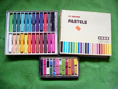 VTG 36 Pastels – KOSS 24 SQUARE MADE IN KOREA in Box Plus Free Small Set