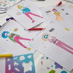Create N’ Style Fashion Design Light Up Tracing Pad Kit, Stickers and Stencils