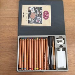 Kuretake PHYS watercolor pencil set