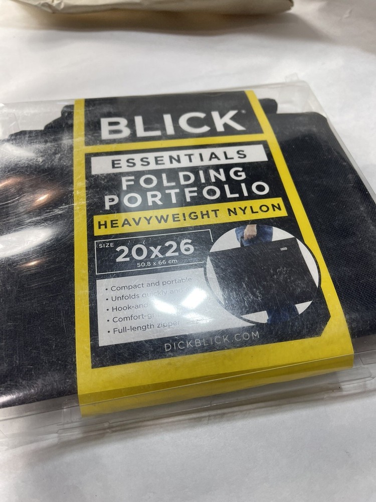 BLICK ESSENTIALS FOLDING PORTFOLIO HEAVYWEIGHT NYLON BAG 20 X 26