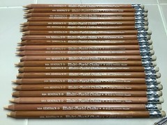 lot of 21 generals multi pastel chalks 4 412 1/2 cadmium yellow