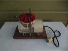 Vintage W.R. Brown Speedy Sprayer Model 410-C Air Compressor Tool