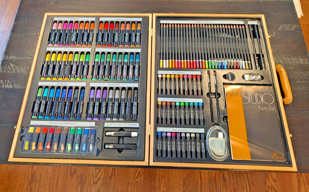 Mixed Media Art Set for Painting, Drawing, and Coloring, 127 Pieces