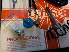 Badger AIR-BRUSH CO. Professional Gift Set 150 , Not Used, but Vintage Excellent