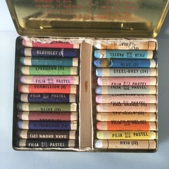Vintage Filia Color Oil Pastels No 924+1 Tin of 24x Windsor & Newton Denmark
