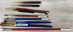 Mixed Lot of 11 Artist Brushes Simmons- Grumbacher- Winsor & Newton