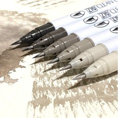 Kuretake Zig Clean Color Brush Marker, Flexible Tips, Watercolor Gray
