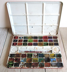 Vtg 1950s Watercolor Paint Tin Page of London Sports Theme Made in England USED