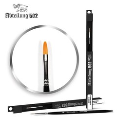 Filbert Brush 8 – Synthetic Artists Brush for Blending Models and Figures