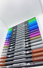 Colouring Pens Stationary felt tips 36 Dual Tip craft brush markers colourful