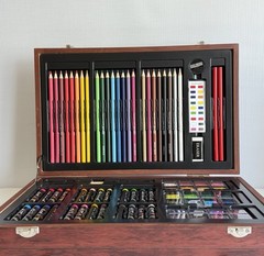 142-Piece Deluxe Wooden Art Set for Drawing and Painting Crafts, Great Condition