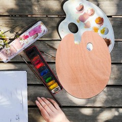 Large Wooden Oval Artists Palette with Thumb Hole Paint Mixing Tray 30×40 cm