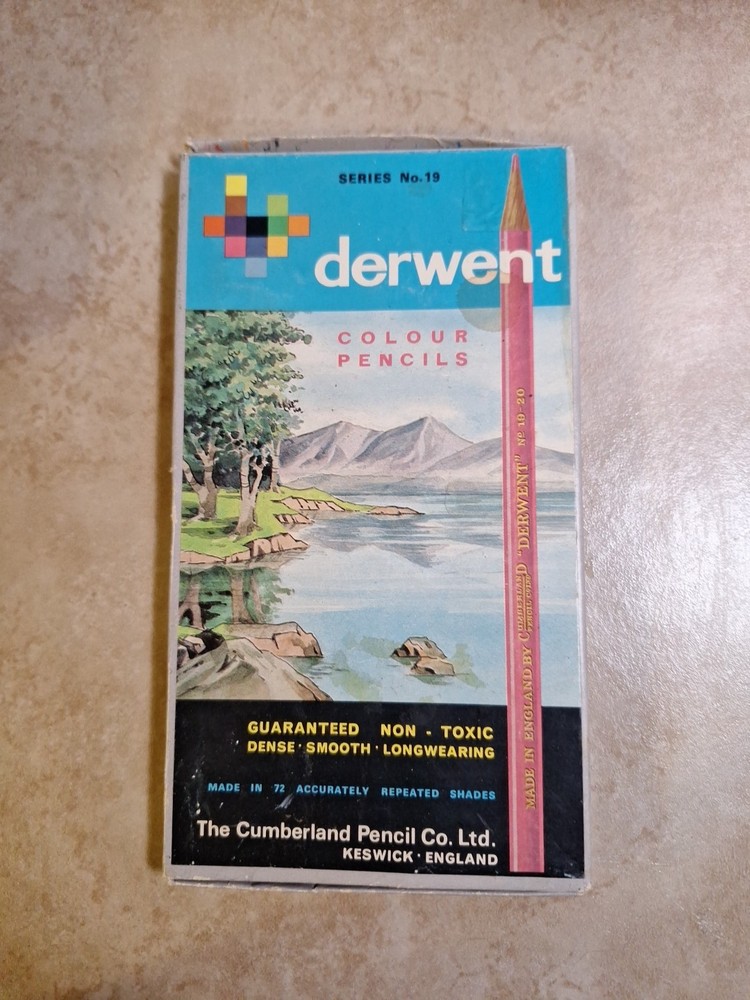 Cumberland Pencil Co Derwent Series 19 Set Of 12 Colored Pencils Keswick England