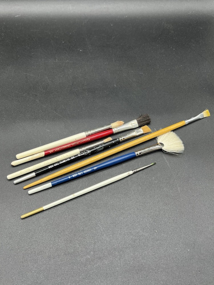 Vintage Lot Of 7 Painting Brushes – Various Sizes & Brands