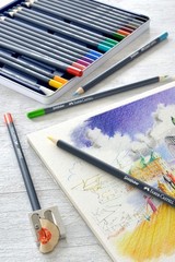 Goldfaber Colour Pencil Metal Tin Pack Of 24 Drawing Art Supply Sketching
