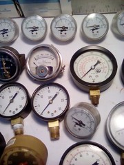 37 EA. GAUGES, VARIOUS STYLES, SIZES, RANGES, SOME NOS, OR ARTS & CRAFTS DECOR