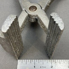 Vtg GRUMBACHER #853 Chrome Plated Canvas Stretching Painter Pliers Tool