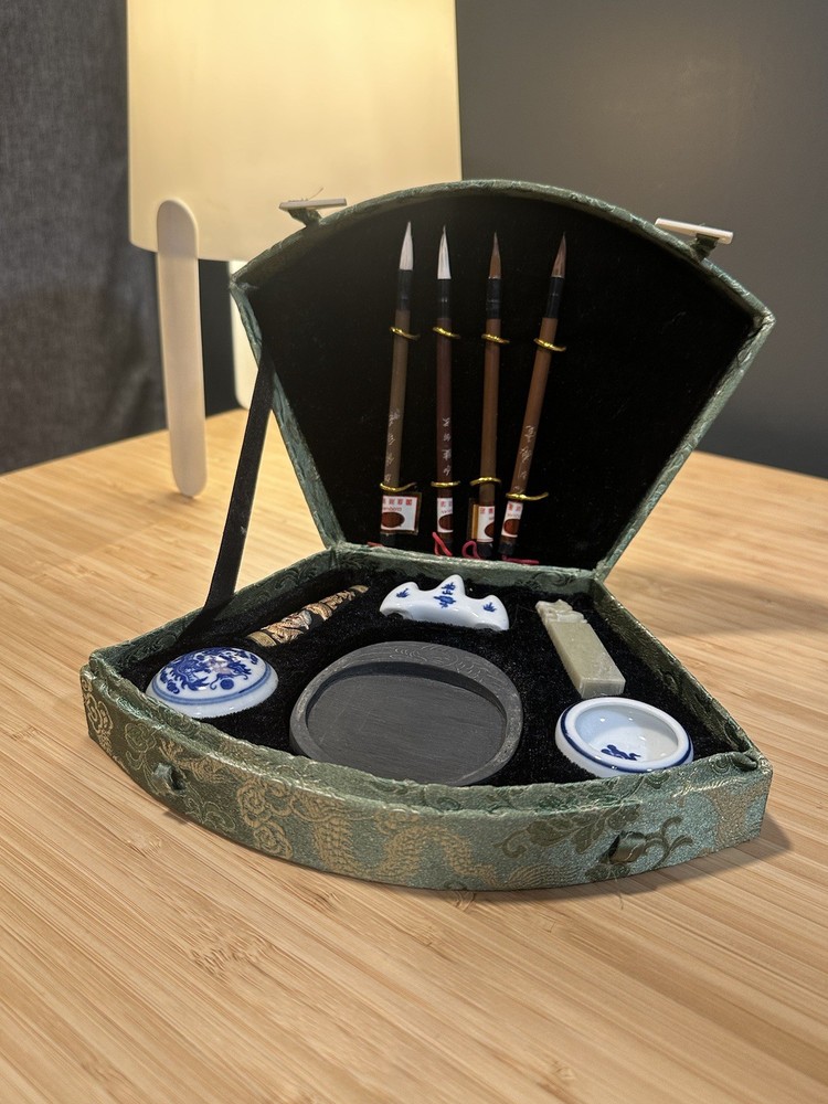 Brand New Quality Chinese Calligraphy Set Complete With All Items