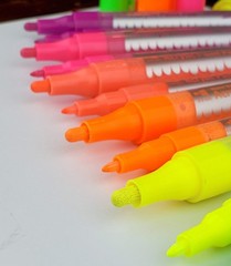 14 Pack Neon UV Fluorescent Acrylic Paint Pens, Double Pack of Both Extra Fin…