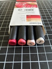 Altenew Artist Markers – Dual Tip, Alcohol based markers – 2 New / 4 Gently Used