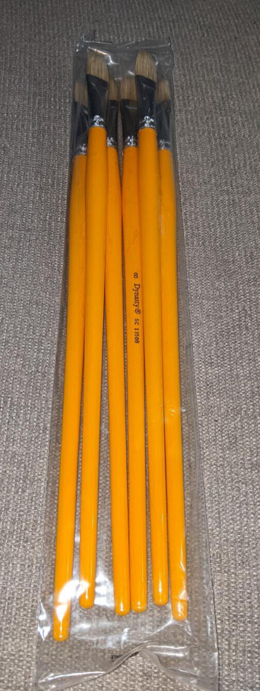 NEW 6 count #8 Bright Natural White Bristle Paint Brushes
