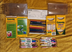 Crayola Blenders 24 Pencils (2 Sets) 17 Basics Colored Pencils 1 Sketch Pad Set