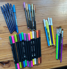 Dual Tip Markers, Glitter Gel Pens, Blue Ballpoint pens and brushes set