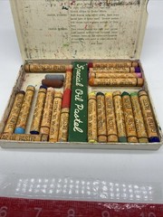 Vintage Guitar Oil Pastel Used Only 18 Colors Made In JAPAN Original Box