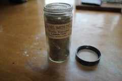 Daniel Smith Artist’s Dry Pigment lemon gold Powder 4 Ounce Jar Bottle