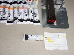 Art – 42 Acrylic Oil Colors – ASTM D 4236 plus more Pastels Paper Paint Case