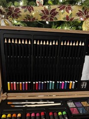 175 Piece Deluxe Wooden Art Set Colored Pencils Paints Pastels Kit & Sketch Pads
