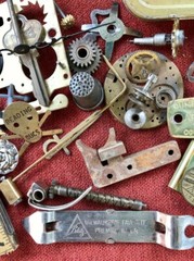 STEAMPUNK Parts for Artists-2 pounds lot-metal based, small salvage, FD#3