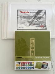 Kuretake MC20/24V Gansai Tambi Color Palette Set Of 24 + Three 24x30cm canvases
