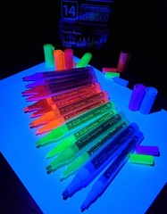 14 Pack Neon UV Fluorescent Acrylic Paint Pens, Double Pack of Both Extra Fin…