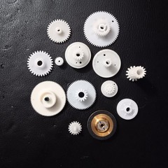 Lot of 13 Nylon Gears, Brass Wheel From Various Drives Arts, Crafts, Steam Punk