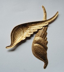 1 PAIR SMALL RAW BRASS METAL ANGEL WINGS STAMPING STEAM PUNK ART CRAFT COLLAGE