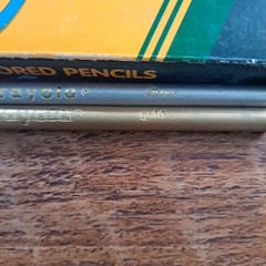 VTG 50 Crayola Super Spectrum Colored Pencils with Gold Silver Cerulean 1997