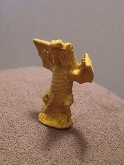 dragon eraser Yellow figure Spread Wings USA Pencil Topper Flying