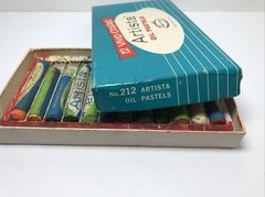 Vintage Artista Oil Pastel #212 Set of 12 Vivid Colors Binney & Smith Non Toxic