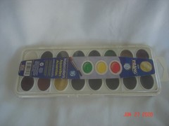 2005 NEW / UNUSED PRANG 16 WATERCOLOR PAINT SET w/ NEW PRANG BRUSH