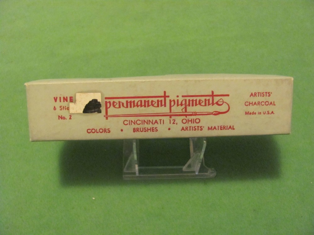 Vintage Permanent Pigment Artist Charcoal No.2 (4+Sticks.)