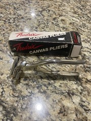 Fredrix Canvas Pliers 7400