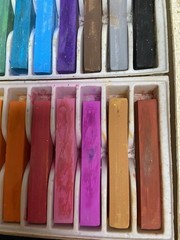 Vintage KOSS 24 SQUARE PASTELS . MADE IN KOREA . With Box