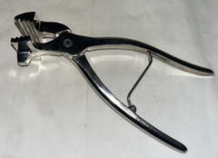 Chrome Canvas Pliers/Stretching Design w/Spring Return Handle R1053-2