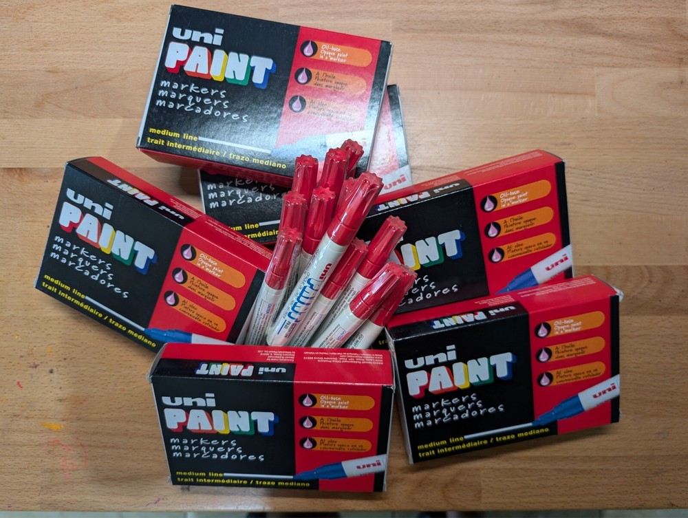 Case of 12 packs of 12 (144 markers total) uniPAINT Red 63602 Medium Line PX-20
