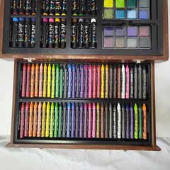 Deluxe DM Creations Water Color & Crayon Art Sketch-Kit in Wooden Case