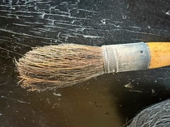 2 Vintage Antique Paint Brushes Wood Handle Horse Hair Art Round Rectangle